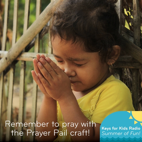 Prayer Pail: Remember to Pray with Crafts!