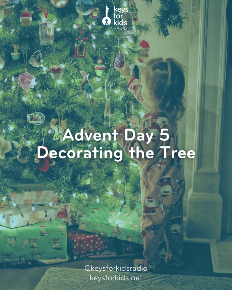 Advent Day 5: Decorating the Tree